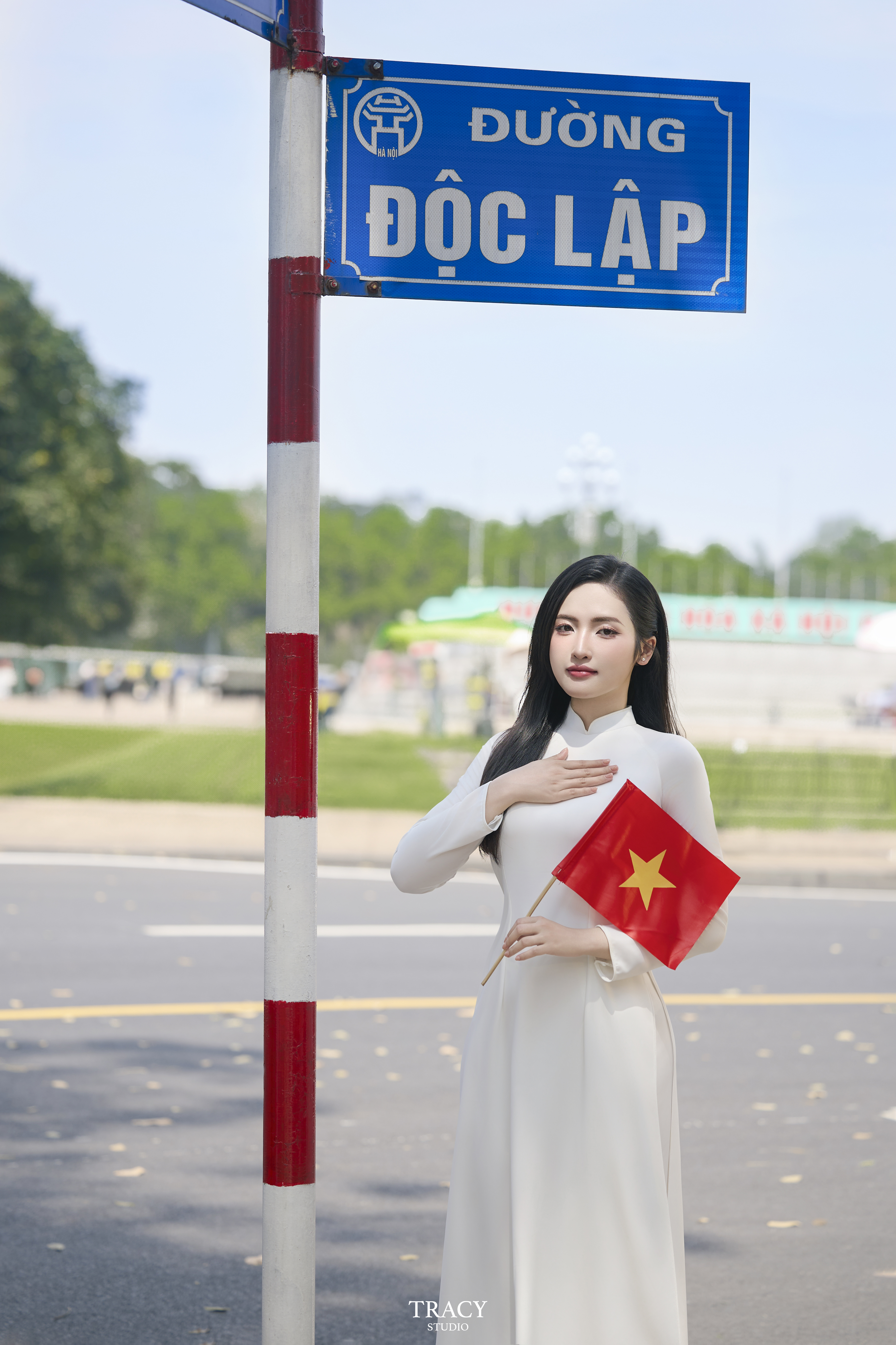 frontend/img/gallery/anh-tet-yem-ao-dai/SNO_8167 copy 2.jpg